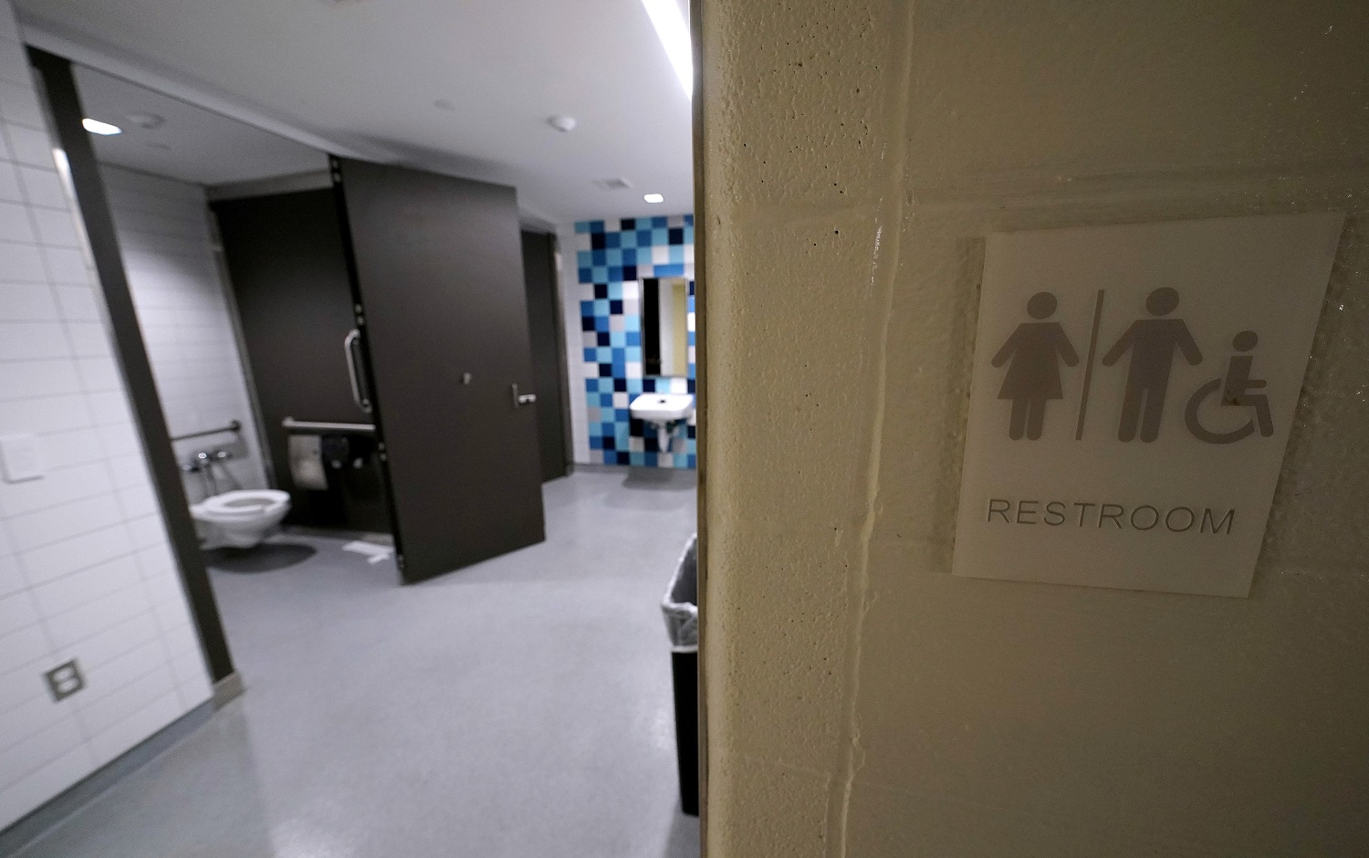 Law on bathroom and transgender kids enforcement: view of a gender-neutral bathroom